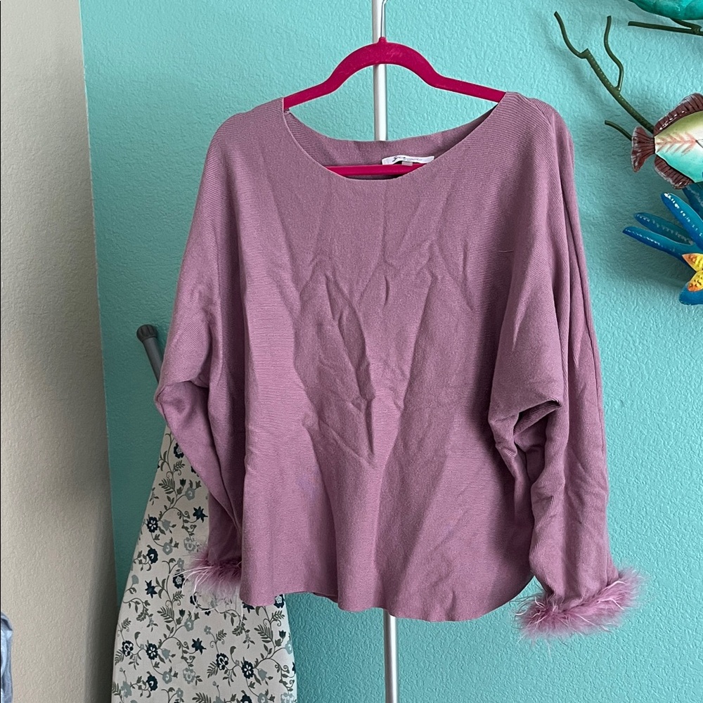 Chic Lavender Women's Sweater with Feather Accents